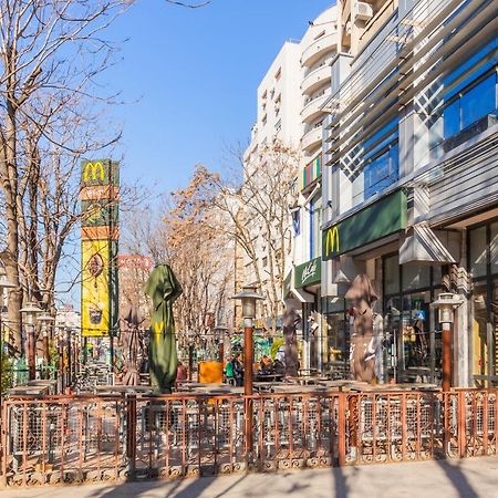 New Studio Carturesti - City Center Букурещ Екстериор снимка