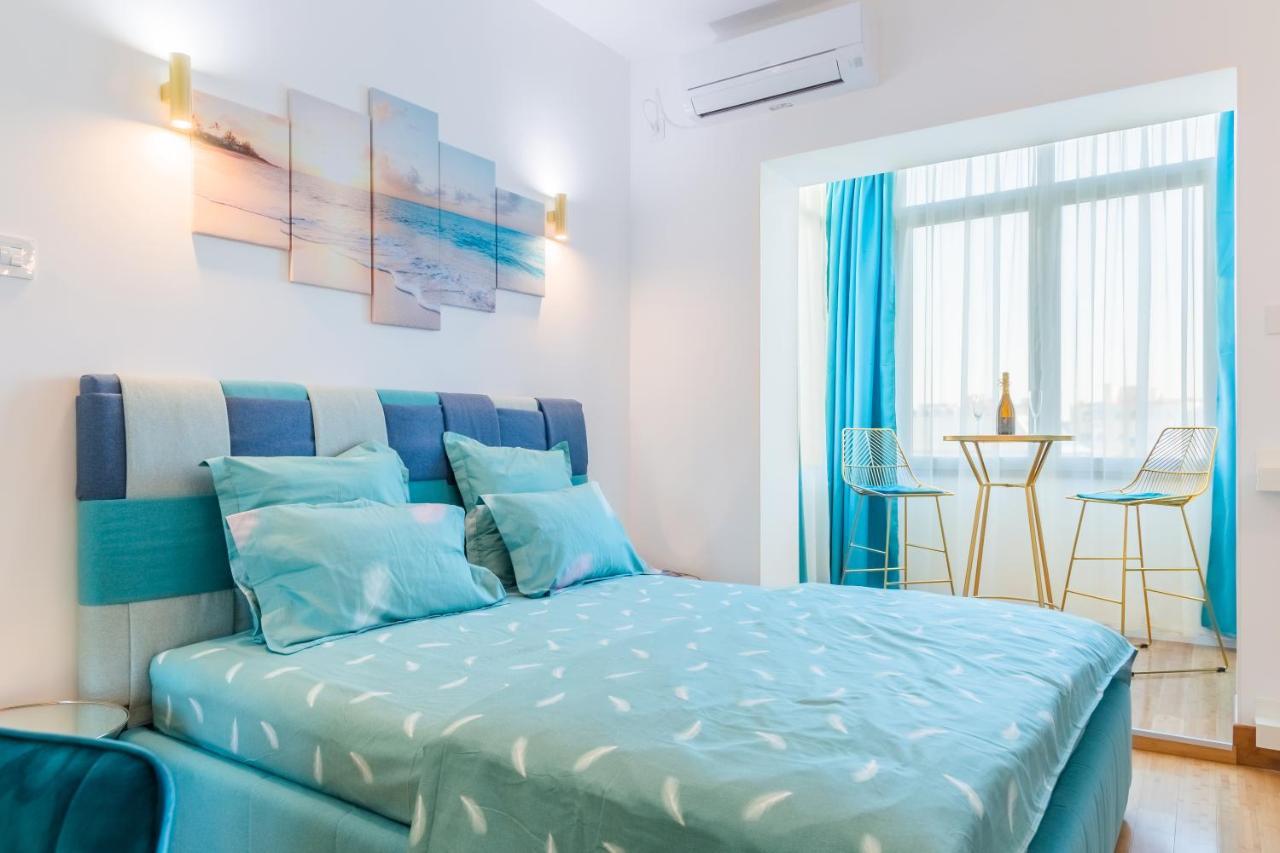 New Studio Carturesti - City Center Букурещ Екстериор снимка